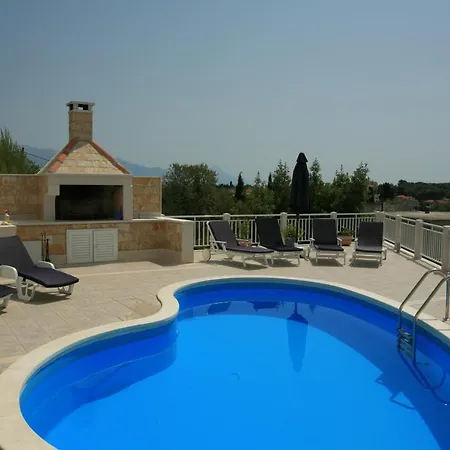 Family Friendly House With A Swimming Pool Sumartin, Brac - 16842 Hébergement de vacances