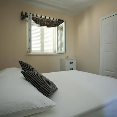 Family Friendly House With A Swimming Pool Sumartin, Brac - 16842 * Sumartin